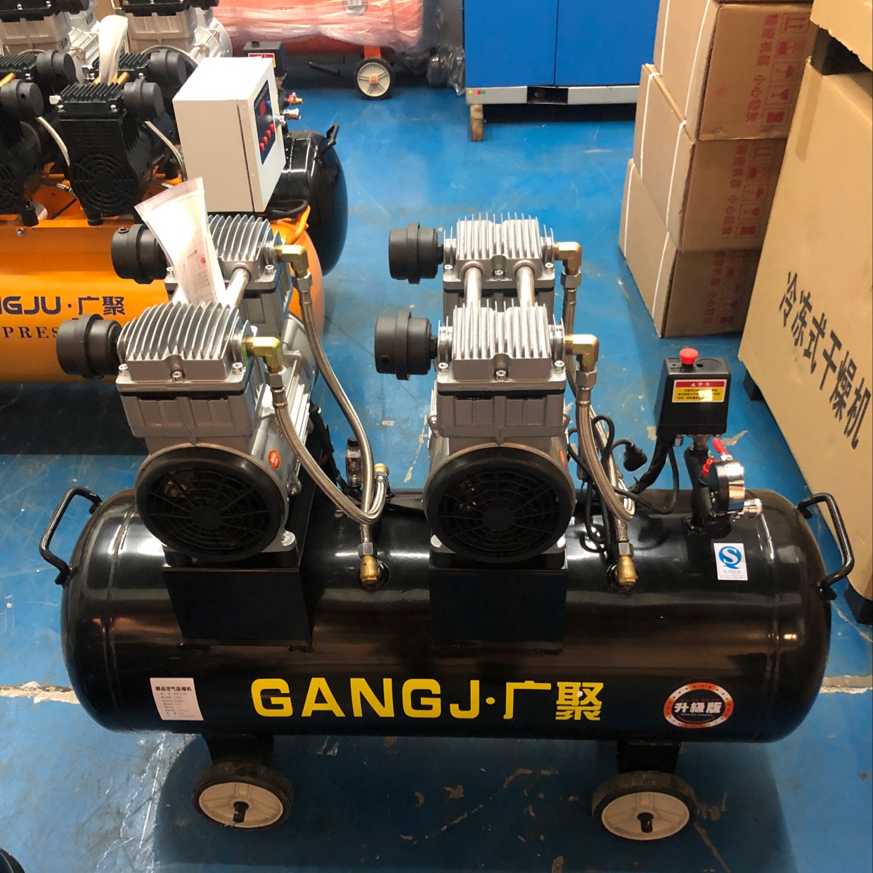 广聚静音无油空气压缩1500W*-100L详情1