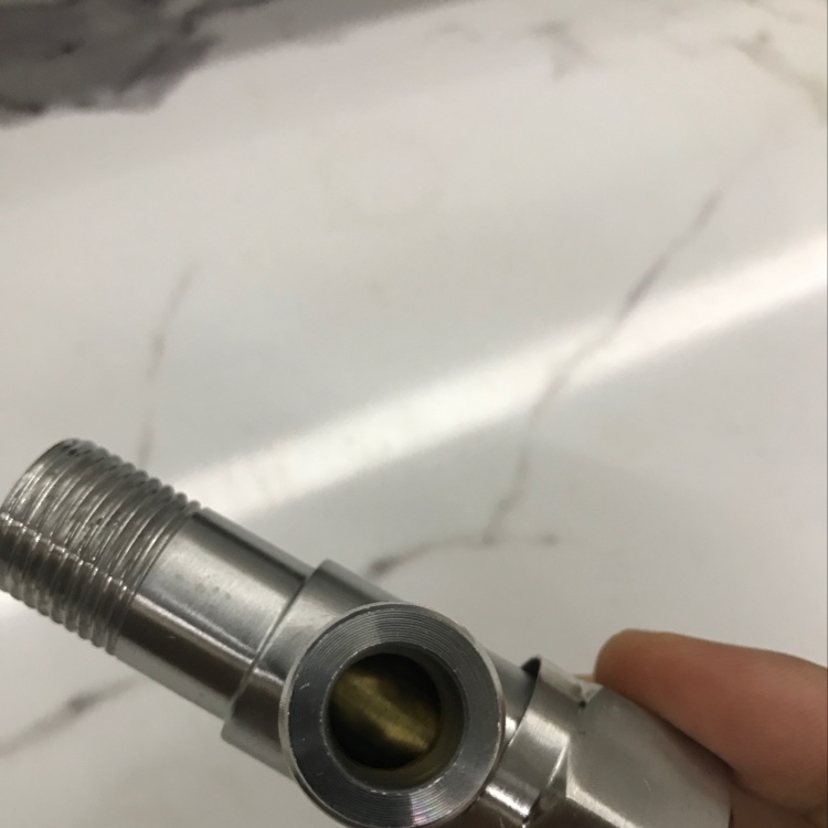 高端不锈钢三角阀详情5