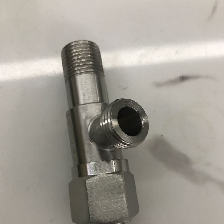 高端不锈钢三角阀详情2