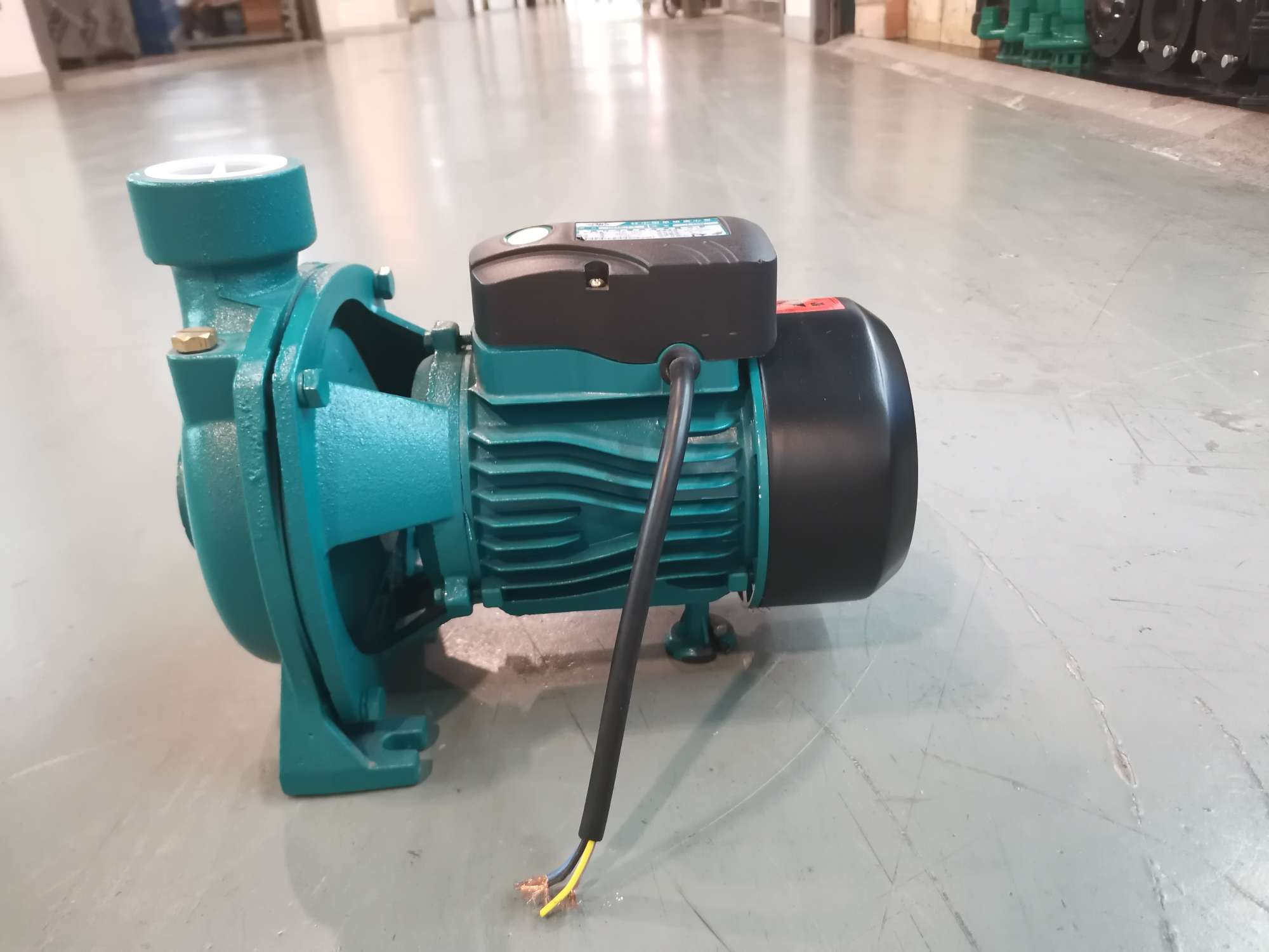 0.75KW IQ轻小型单级离心泵国标电机铜线详情1