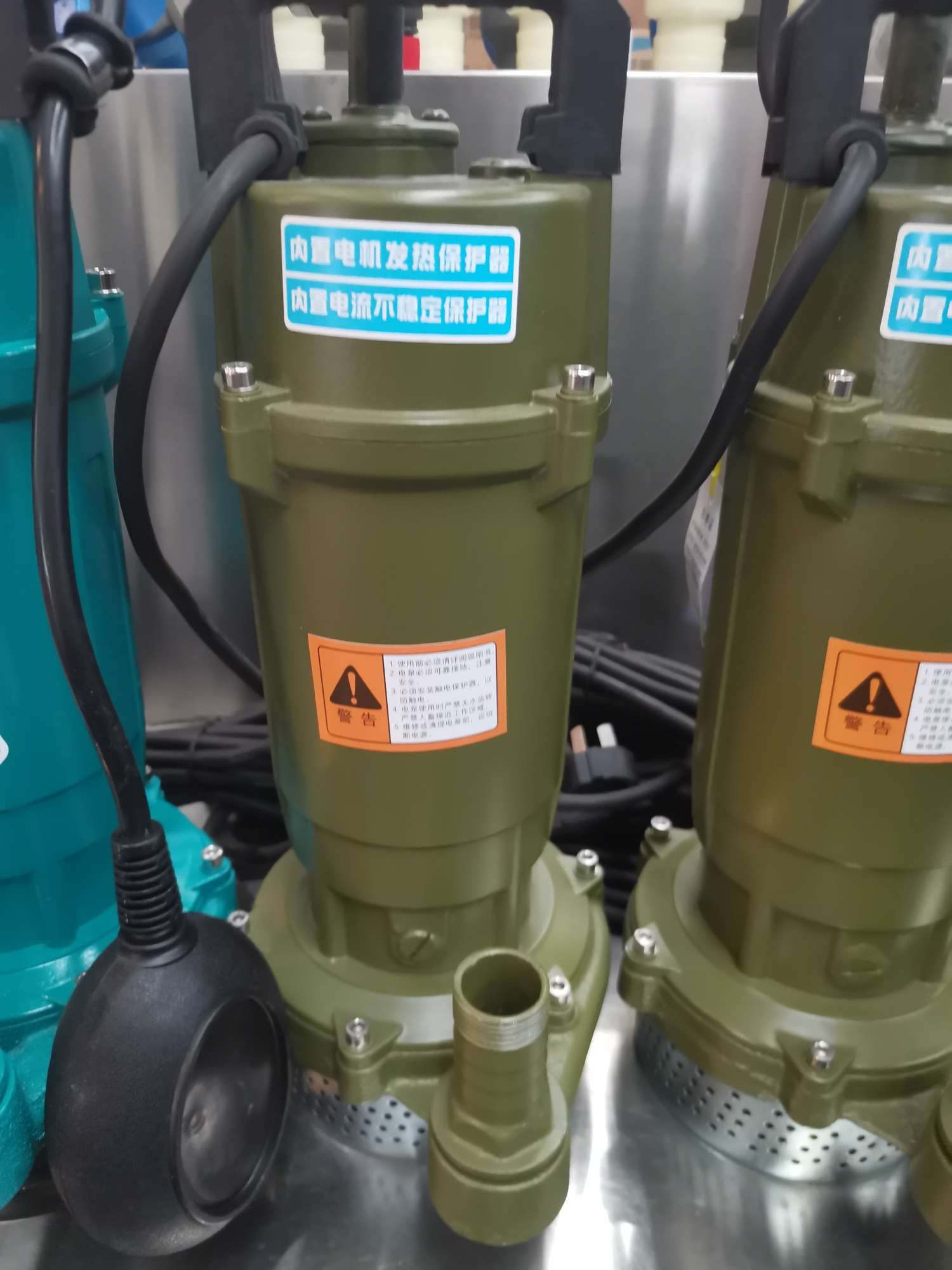 370W军绿国标铜线潜水泵详情1