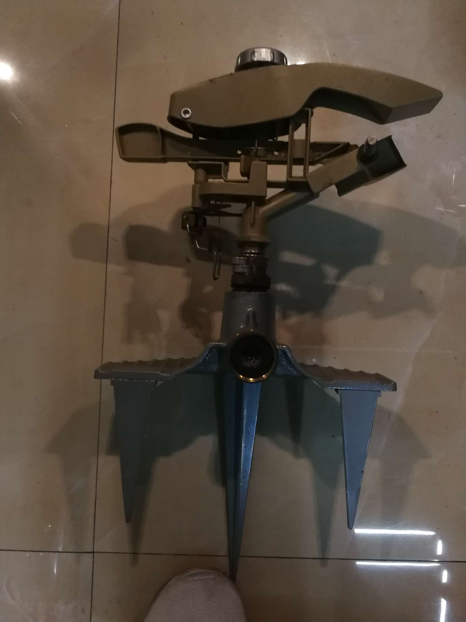 地擦洒水器详情1