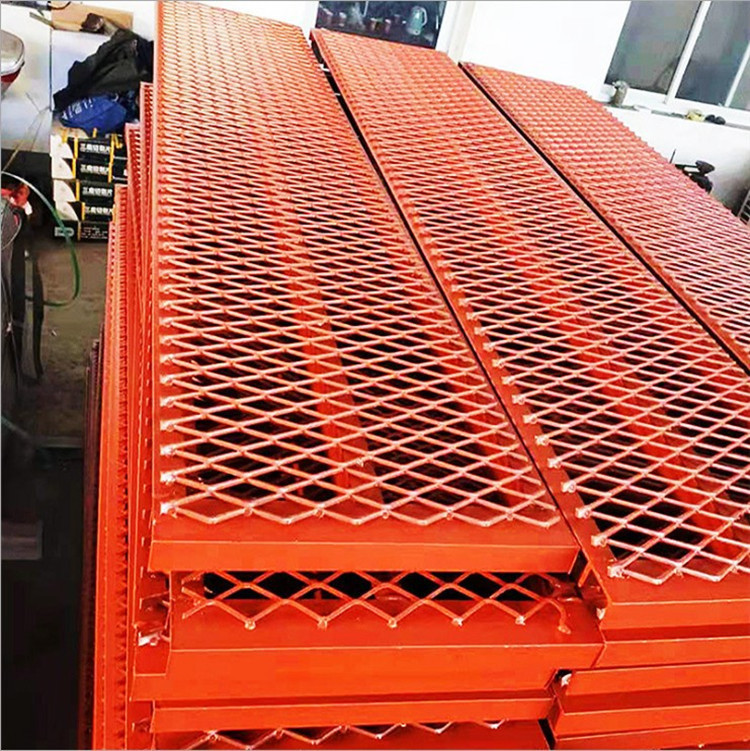 金属镀锌板网厂家重型工地钢板网防护冲孔扩张网菱形钢板网详情3