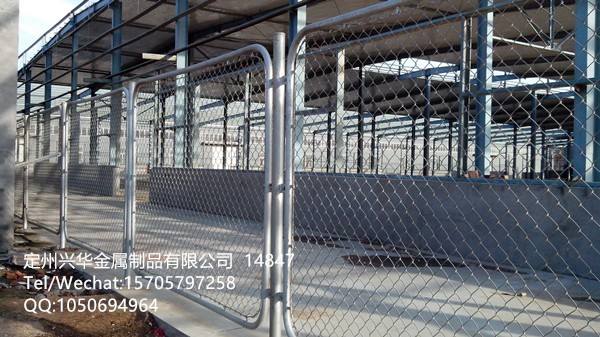 镀锌勾花网 PVC勾花网 铁丝网 菱形网 篮球场网详情1