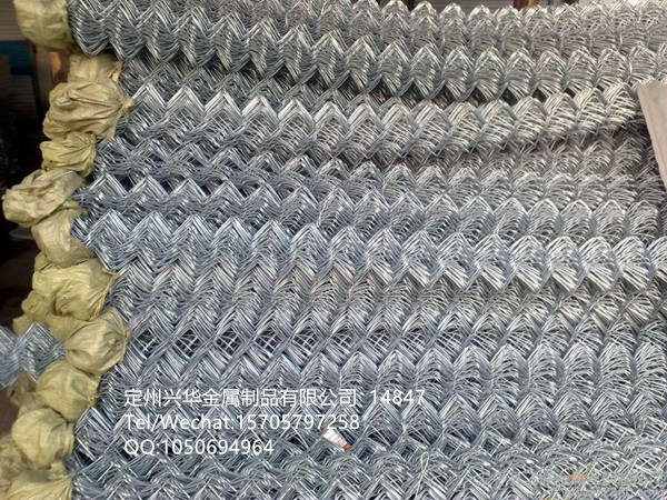 镀锌勾花网 PVC勾花网 铁丝网 菱形网 篮球场网详情6
