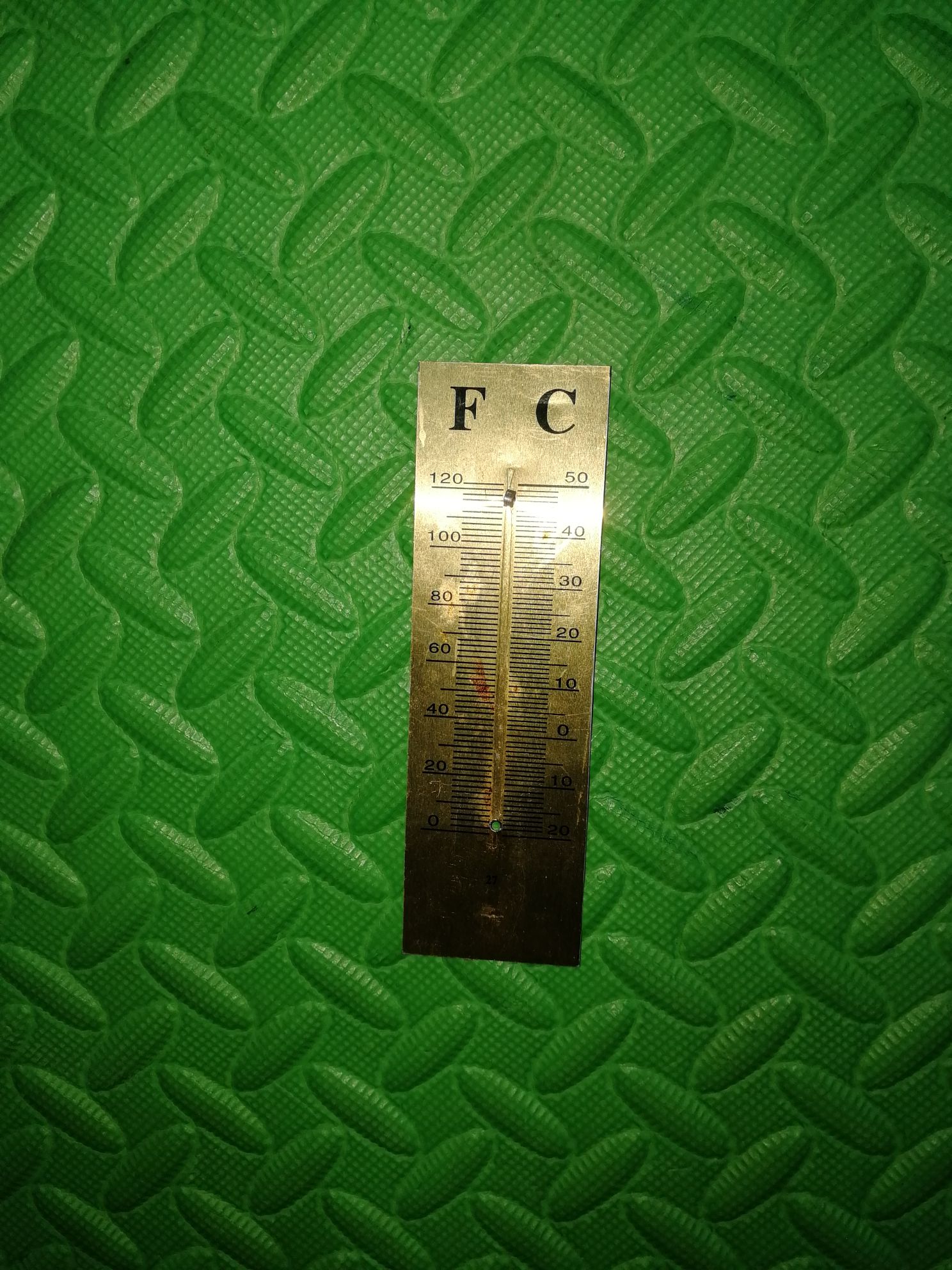 全网供应各种规格的铝片温度计。工艺品配件温度计。产品尺寸可按客户定做。欢迎新老客户订购。详情1