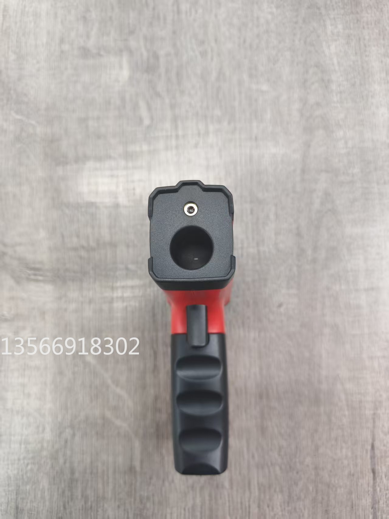 新品红外线彩屏款手持式测温枪工业家用电子红外测温仪详情4