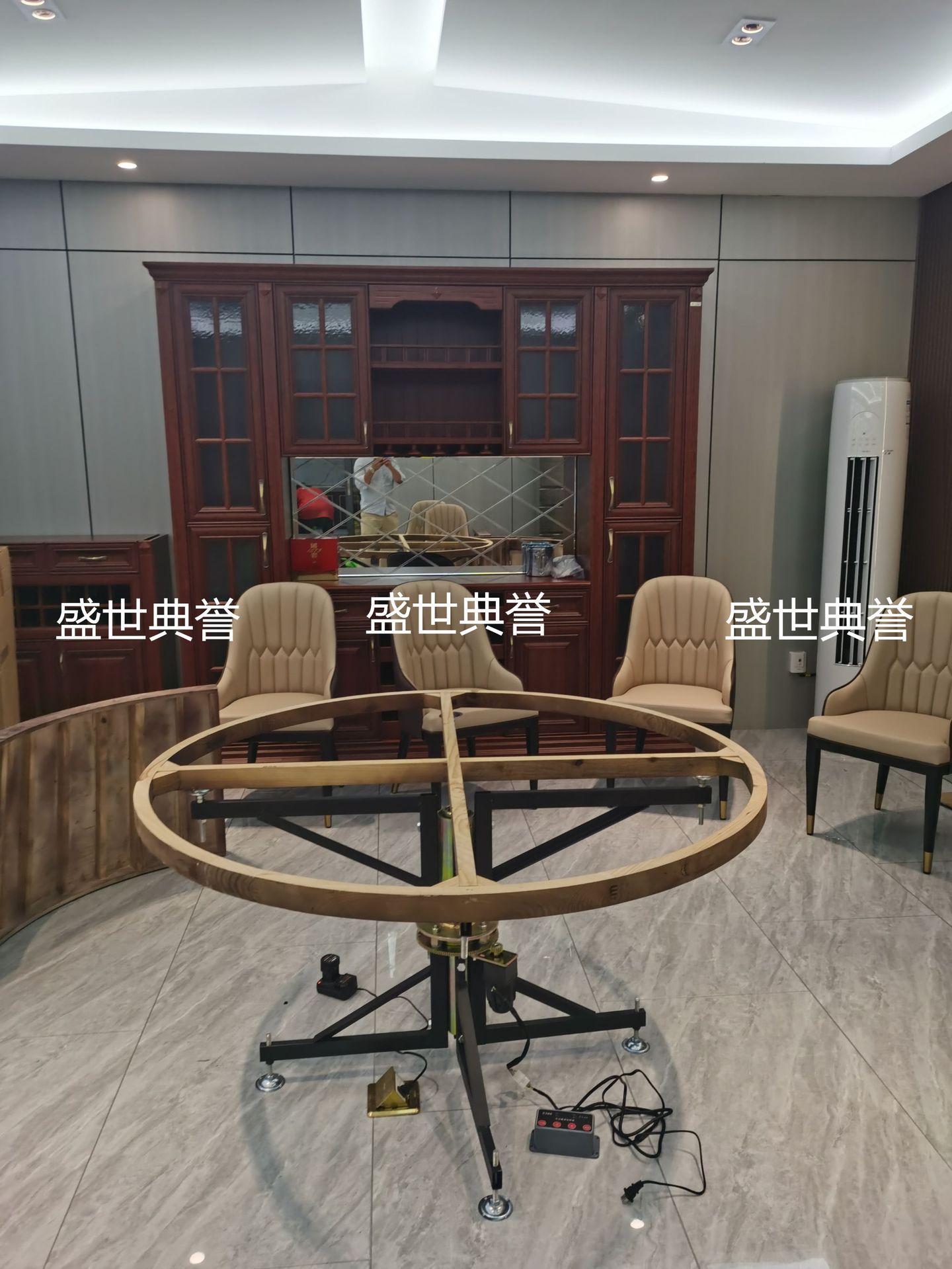 常州宴会酒店实木电动餐桌海鲜餐厅包厢自动转盘餐桌会所轻奢餐桌详情2