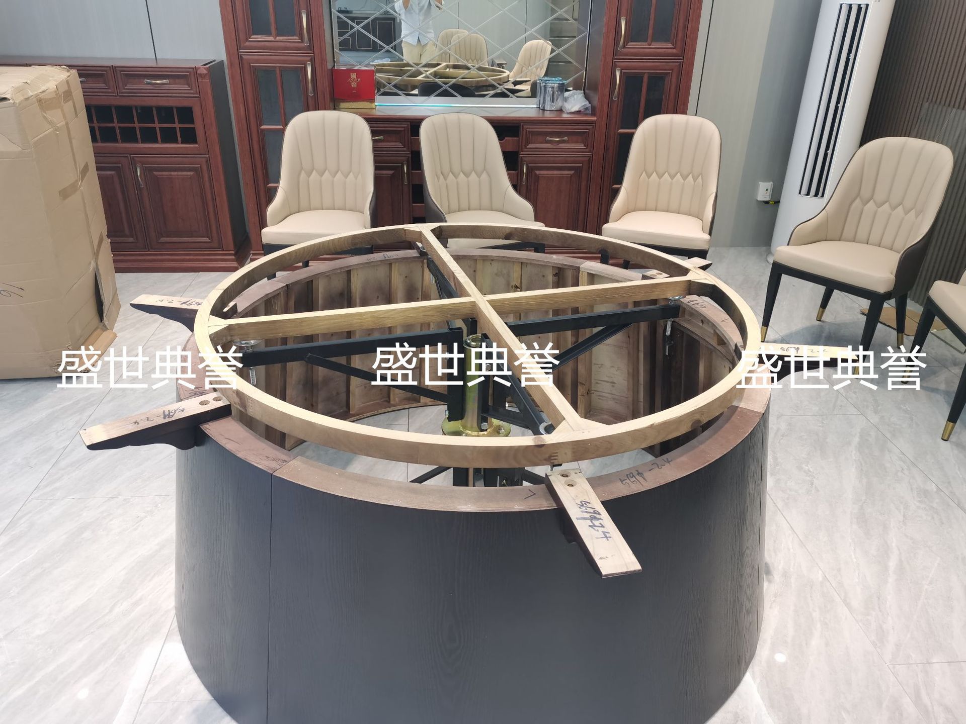 常州宴会酒店实木电动餐桌海鲜餐厅包厢自动转盘餐桌会所轻奢餐桌详情3