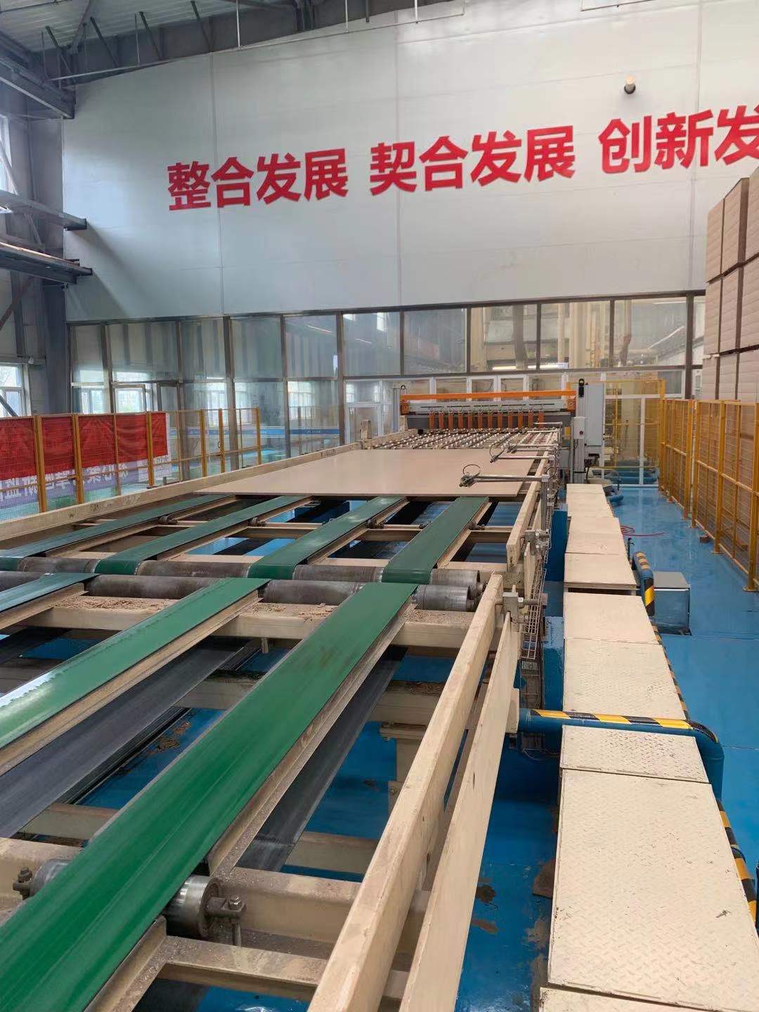 刨花板particleboard chipboard松木E0级 贴面家具板材 门板详情8