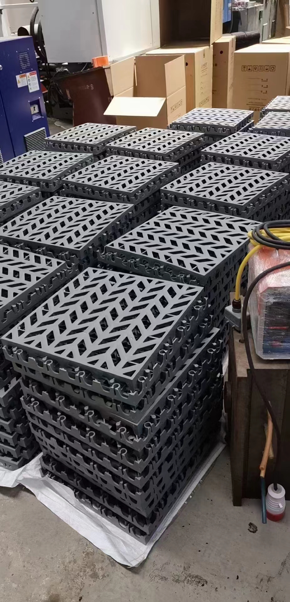 洗车房地格栅 排水漏水地垫 塑料拼接网格板塑料网格地垫  防潮板 地面网格板 洗车地板 篮球地板详情1