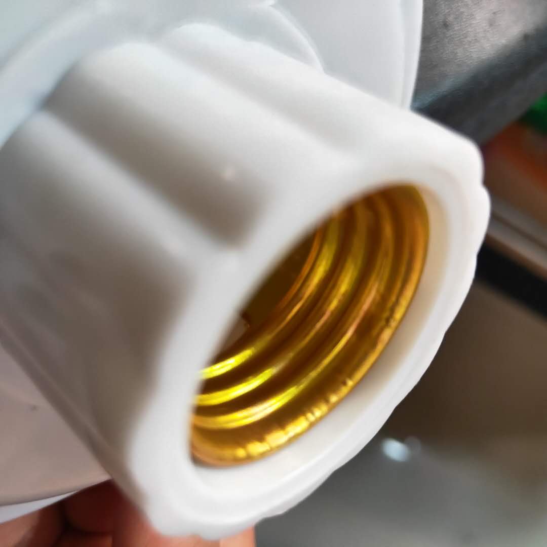 PVC球泡底座灯座详情4