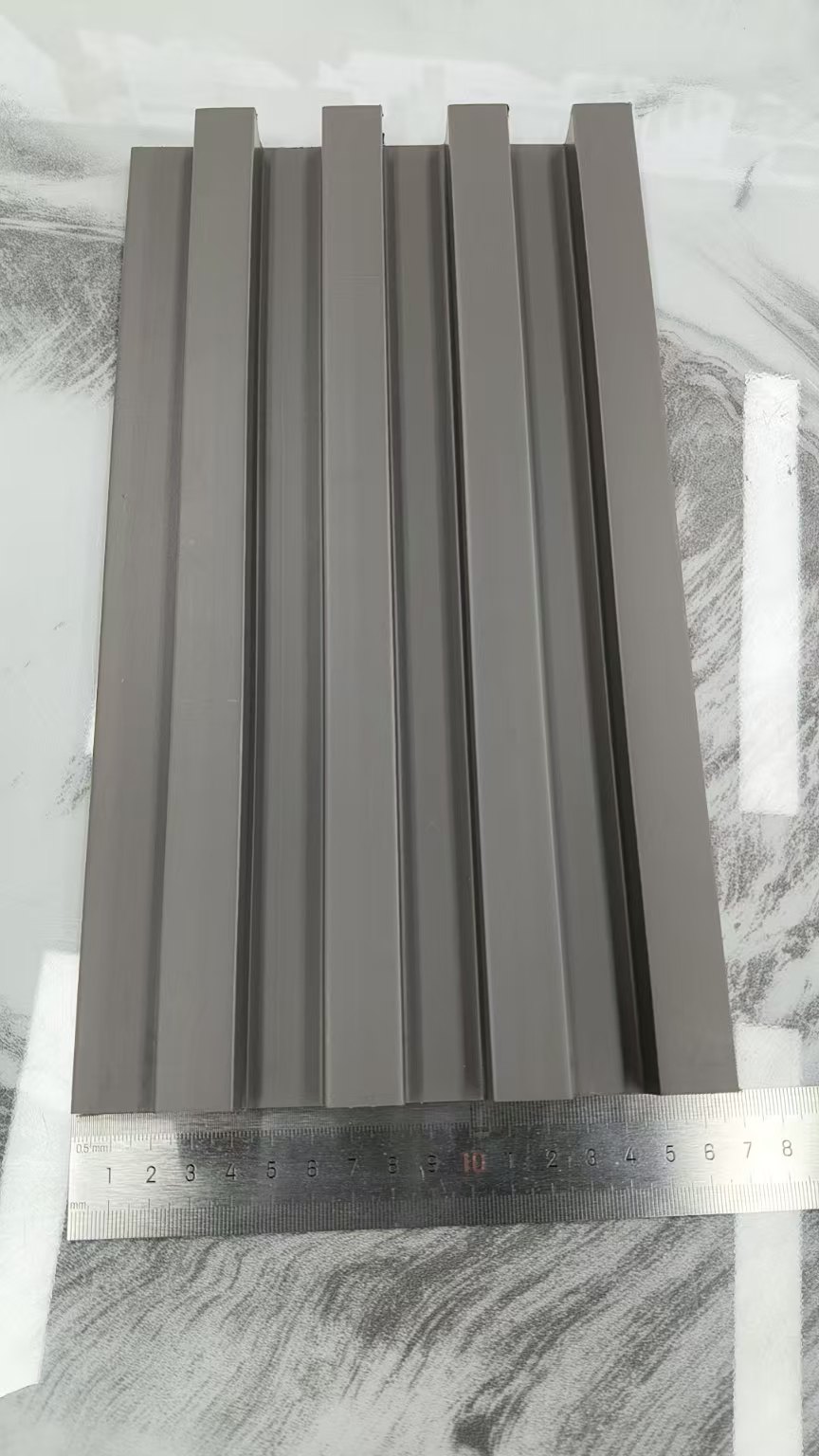 绿生新材料 PVC格栅板LSAC-GSBC 160*22 长度可定制 电视 沙发背景墙家居必备建材板材家装主材建材详情4