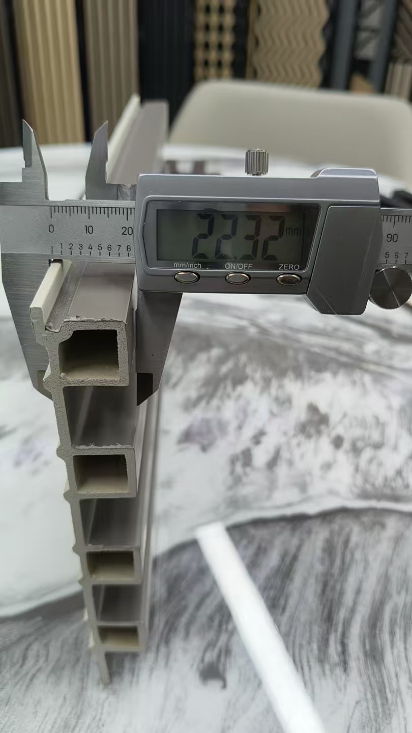 绿生新材料 PVC格栅板LSAC-GSBC 160*22 长度可定制 电视 沙发背景墙家居必备建材板材家装主材建材详情5