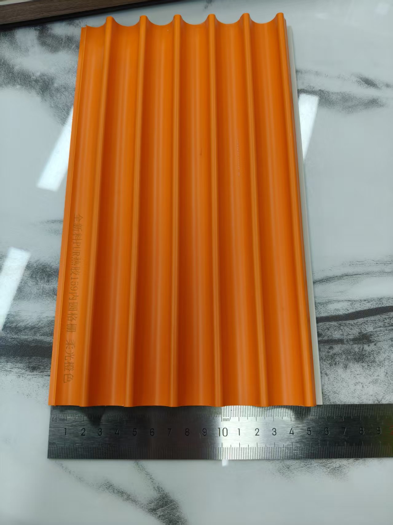 绿生新材料 PVC格栅板  LSDE-GSBG 159*15  长度可定制  轻奢风 电视背景墙 沙发背景墙家居必备 详情4