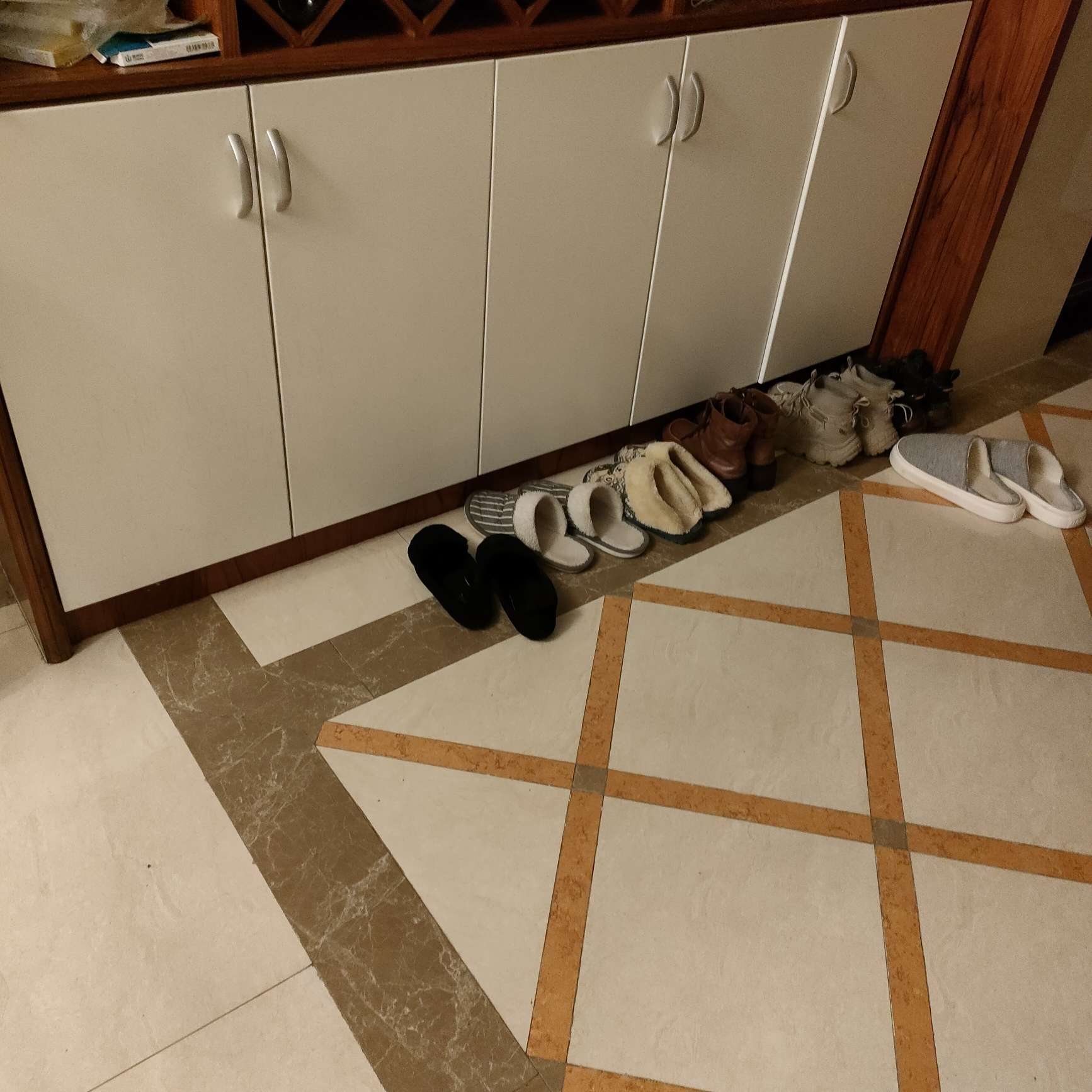 耀居家具全屋定制现代轻奢风鞋柜详情1