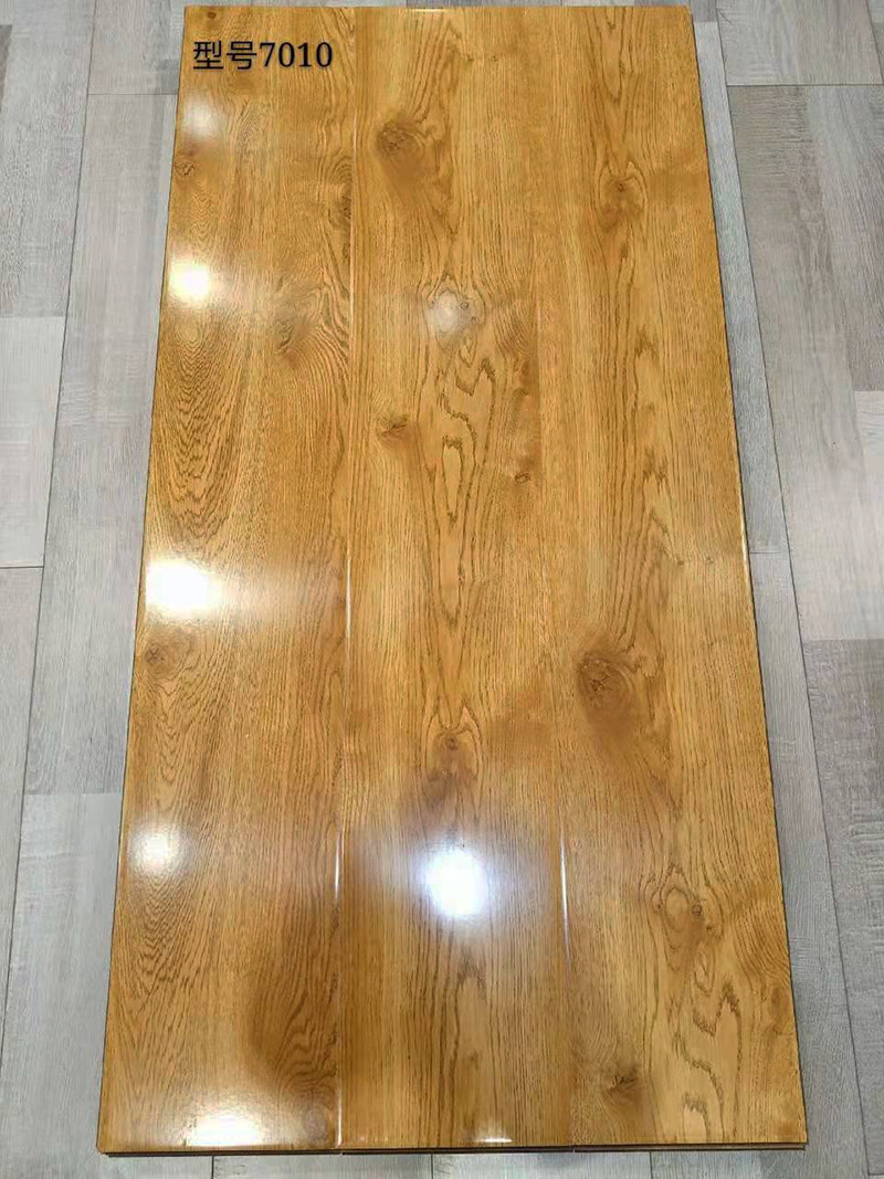 7010.jpg