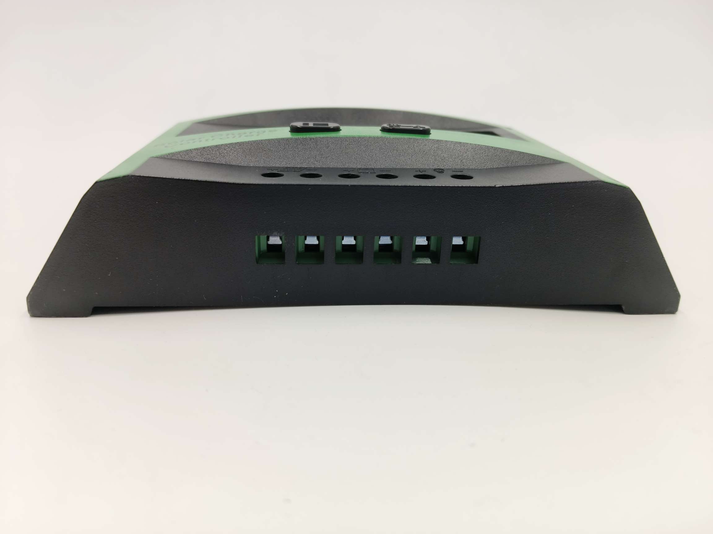 太阳能控制器PWM 12v/24v 12V24V太阳能充放电控制器双USB液晶太阳 高性价比多功能家用户外控制器稳定供电详情4