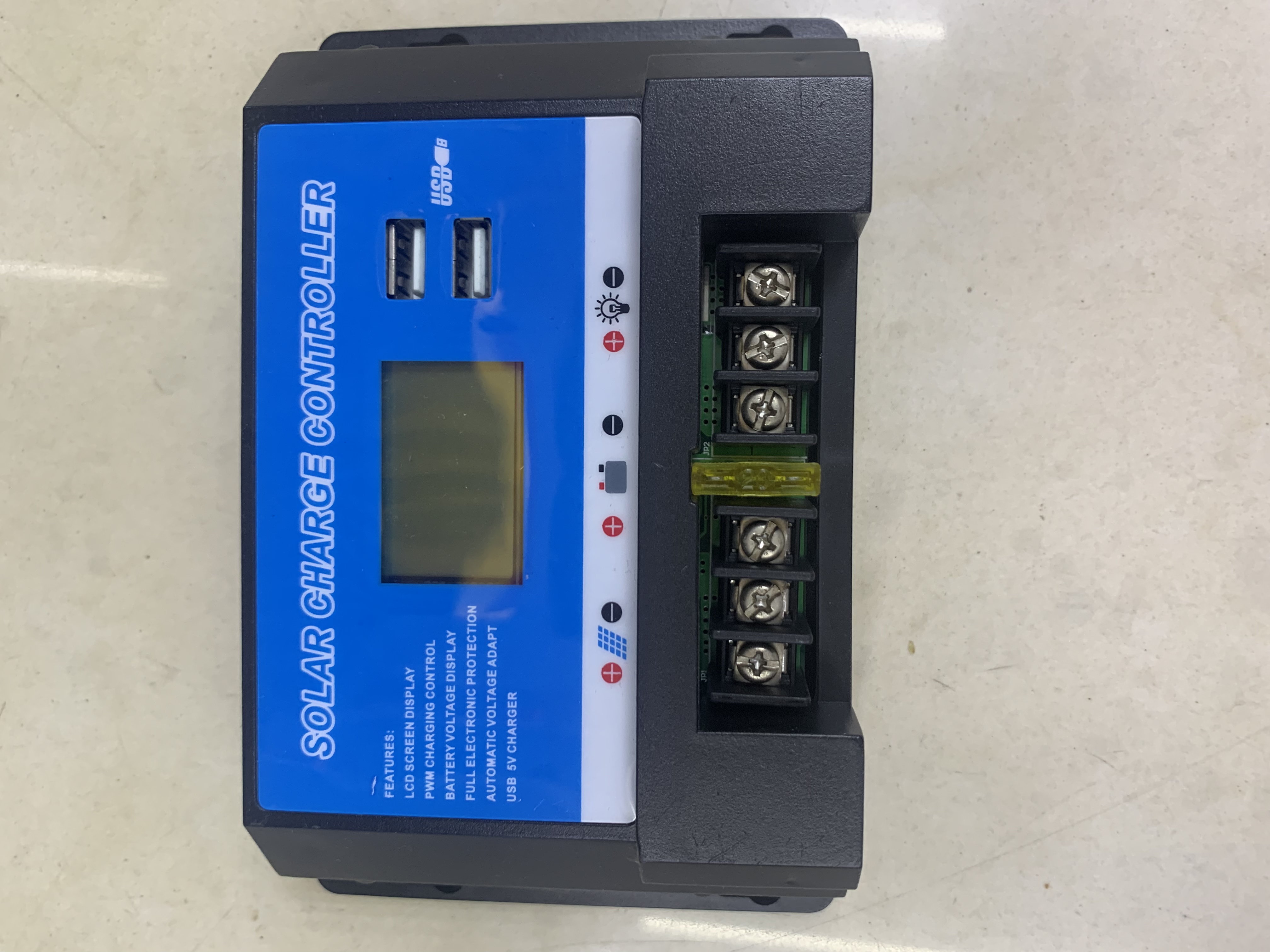 太阳能控制器 20A黑色 智能路灯控制系统12v24v1详情1