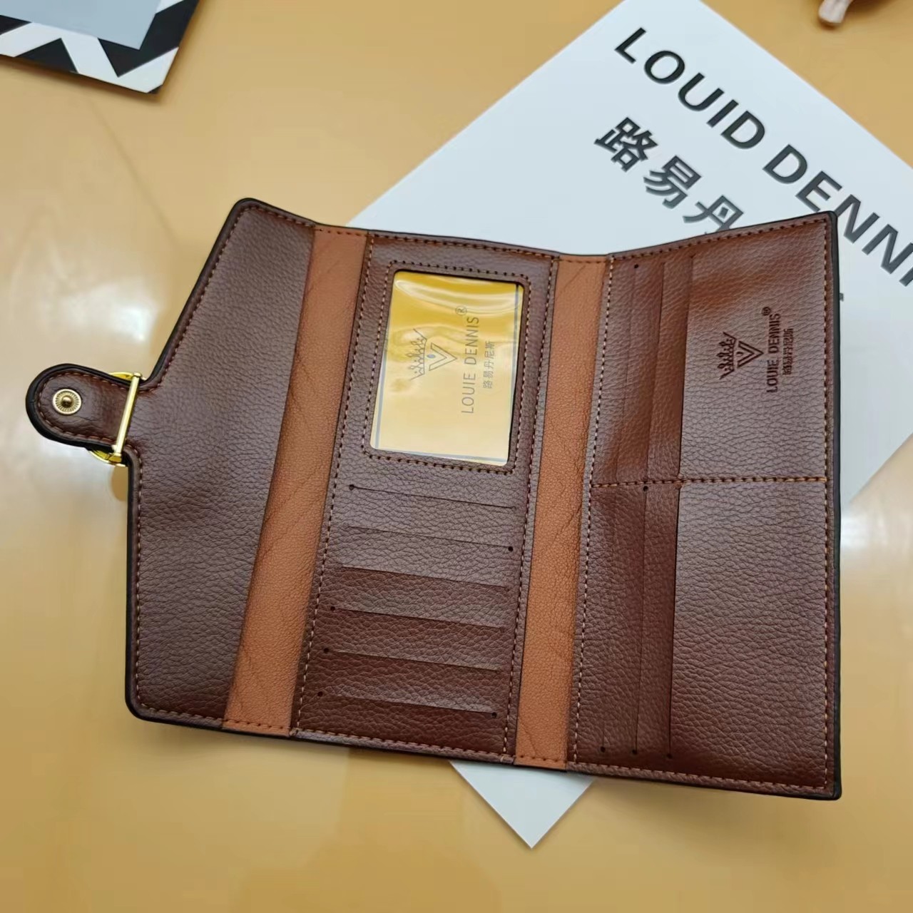 2025新款PU女士钱包长款三折韩版手拿包搭扣菱格天鹅多卡位皮夹,价格,厂家,一手货源,一件代发- 中国大集