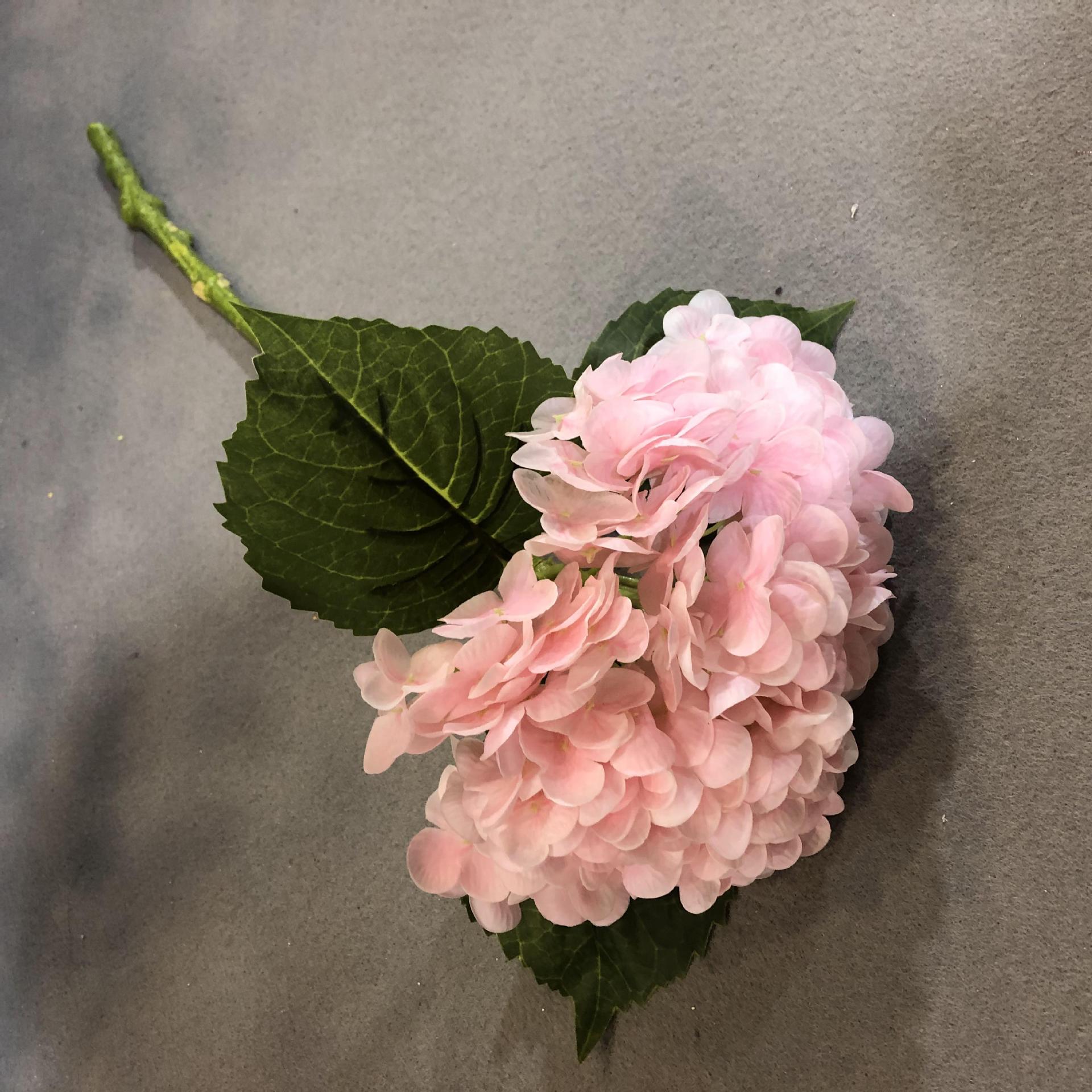 手感绣球