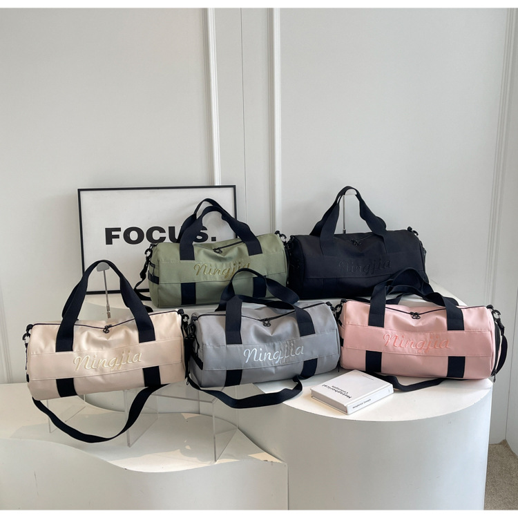 短途轻便瑜伽健身包跨境新款便携登机斜挎包手提大容量行李收纳袋详情图3