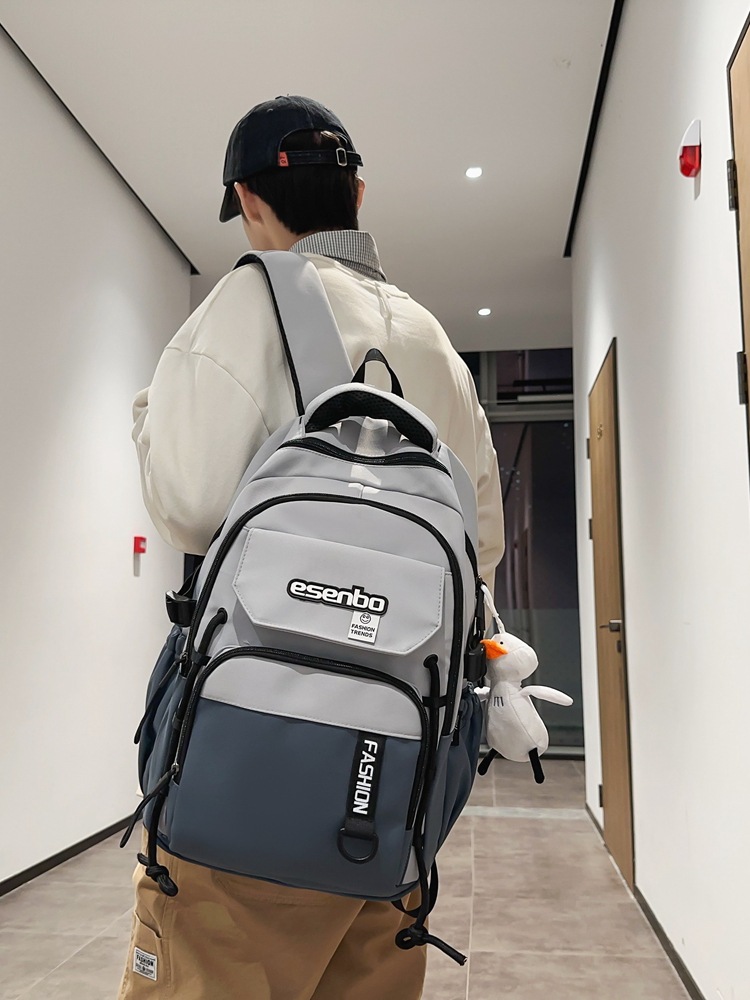 大容量双肩包女高中生潮流背包2025新款运动分初中生大学生书包男