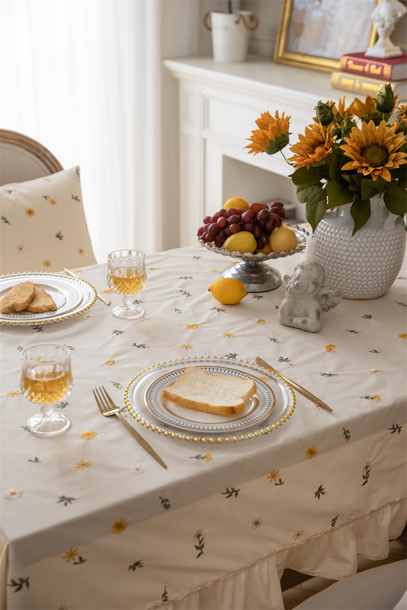 轻奢全棉杏色绣花花草裙摆褶皱荷叶木耳边圆形茶几台布餐桌布代发 桌布 餐桌用 机织 棉制详情图20