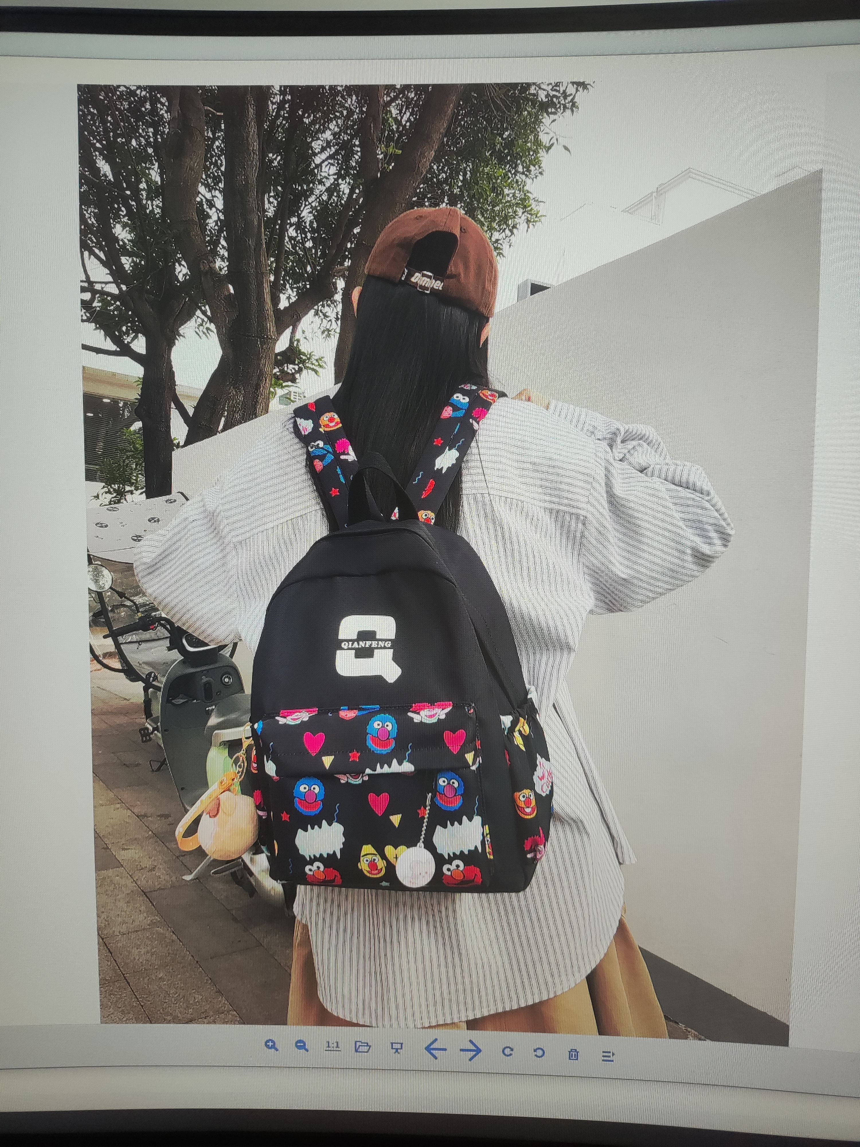 女式双肩背包帆布详情图2