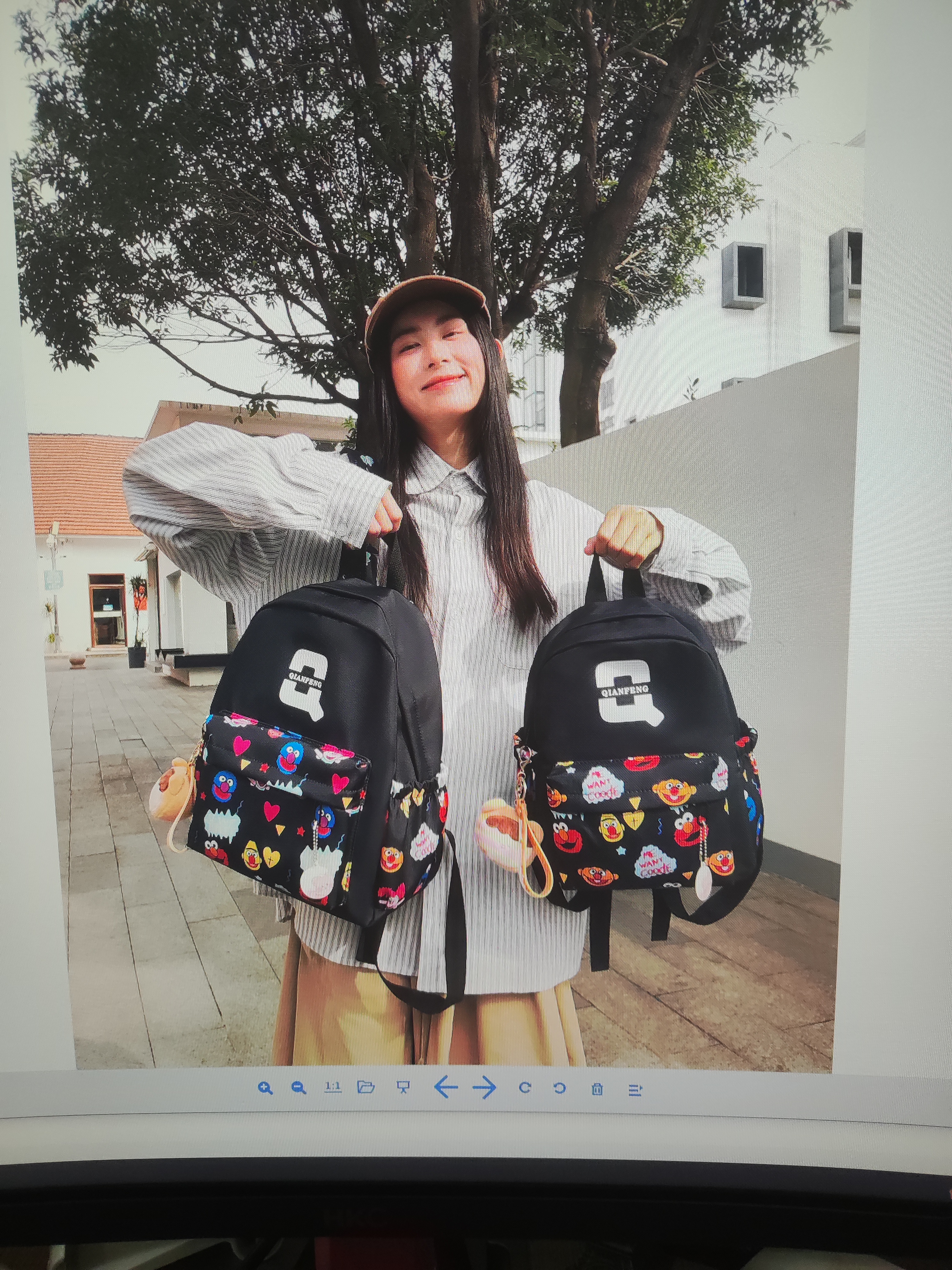 女式双肩背包帆布详情图1