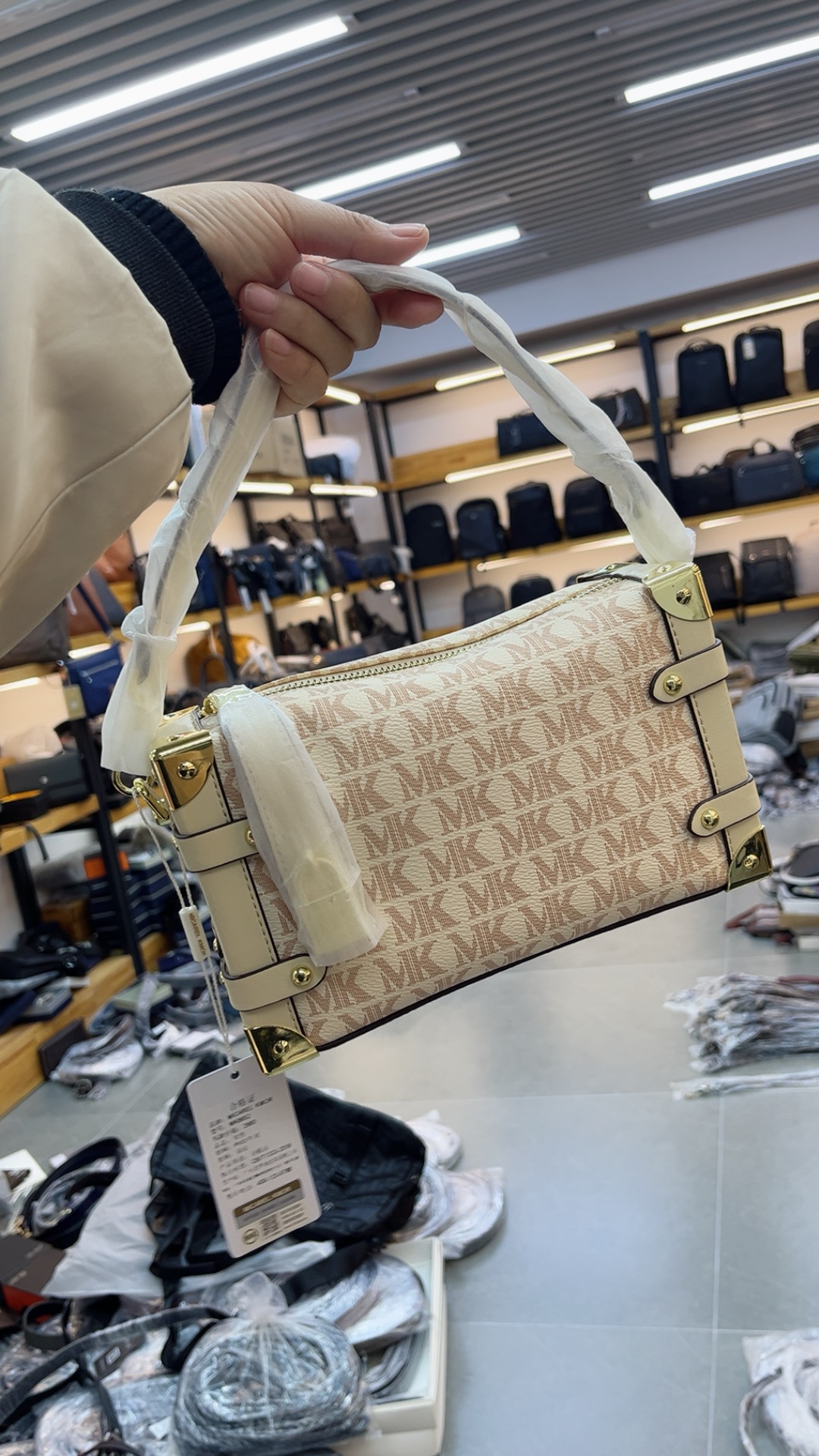MK女士手提包 小方包 单肩斜挎包 米色印花款