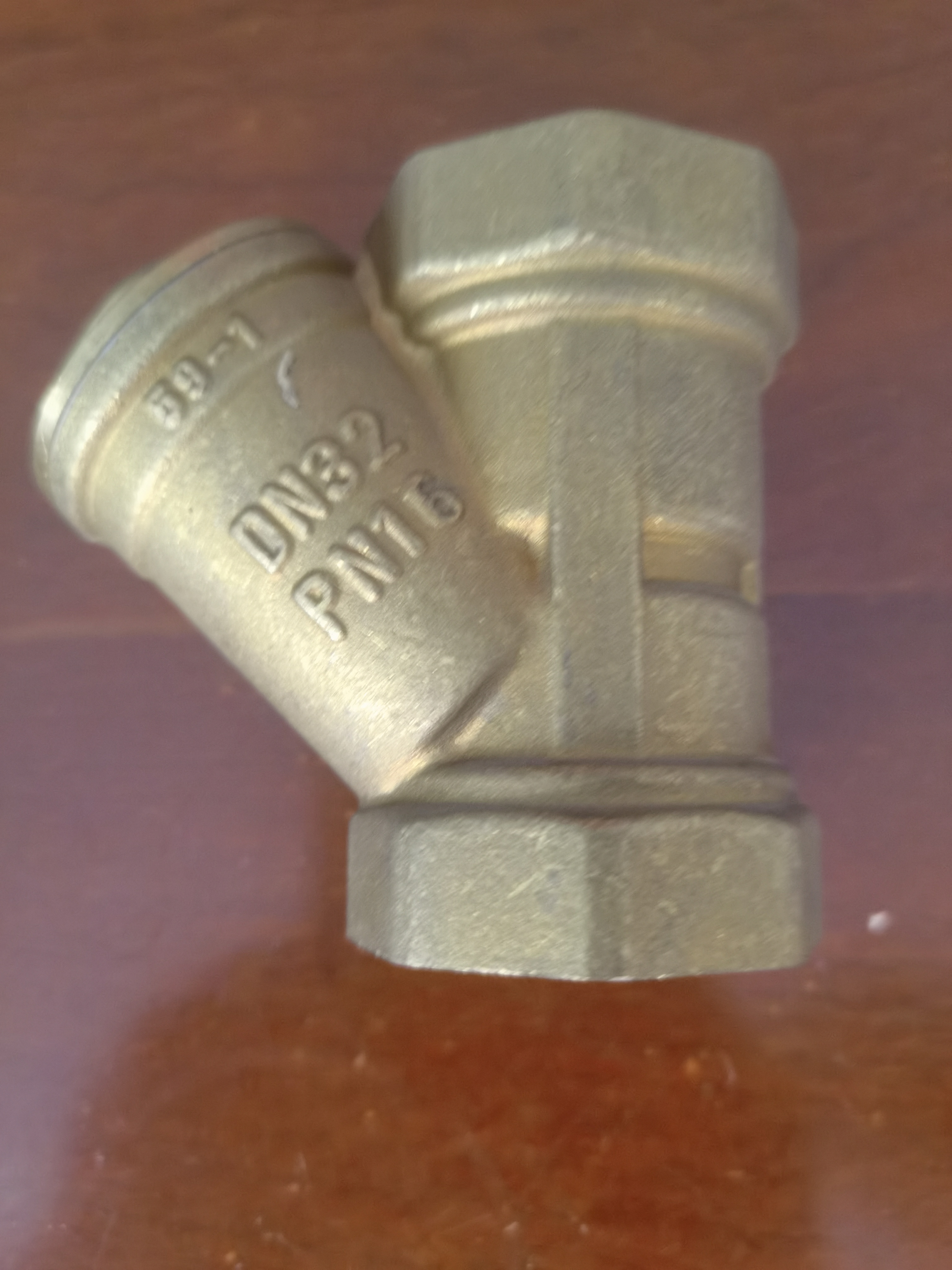 黄铜 Y 型过滤器 DN32 PN16 工业管道配件