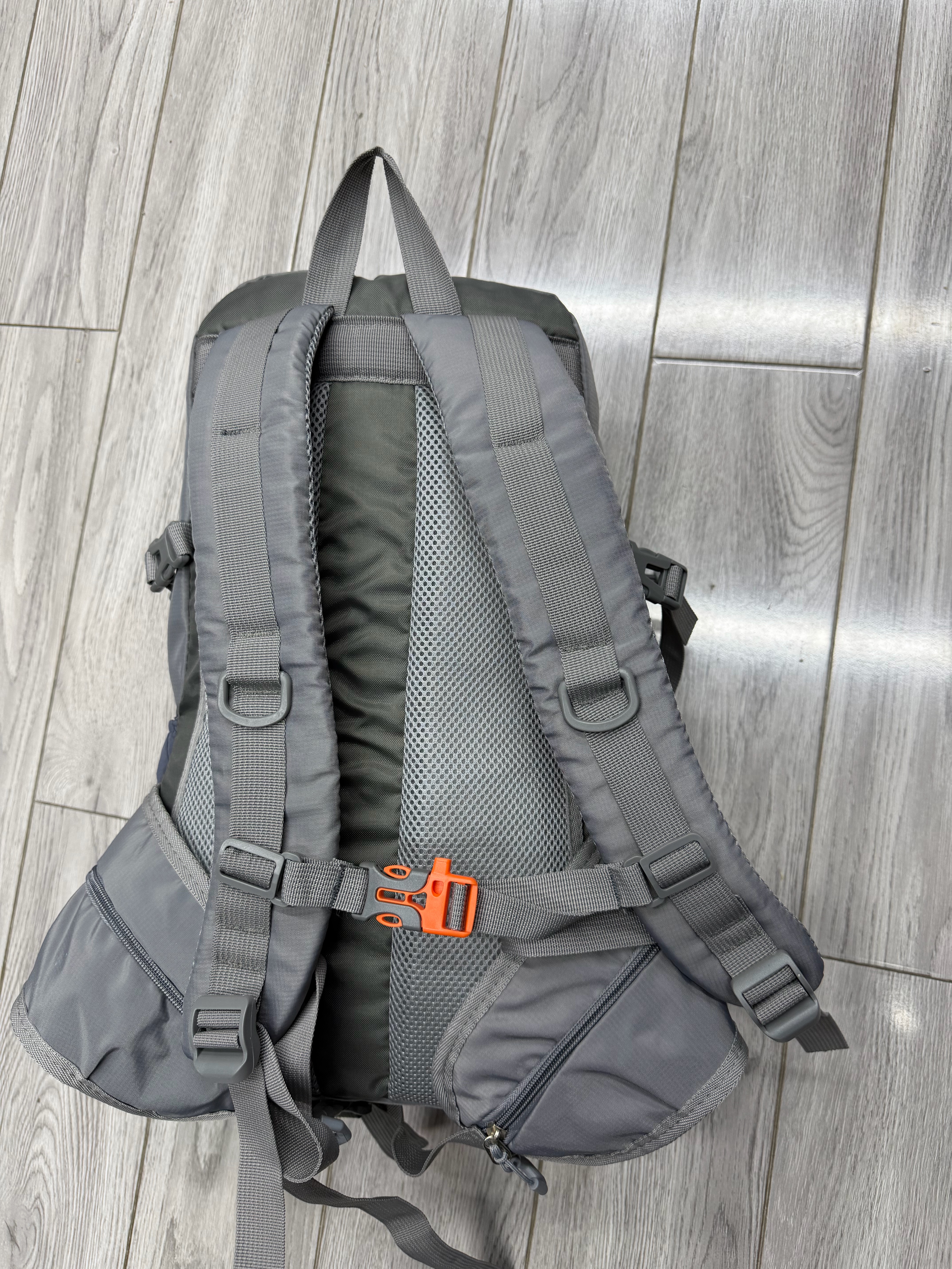 VILRON 户外登山包 40L 容量 耐磨防水款详情图1