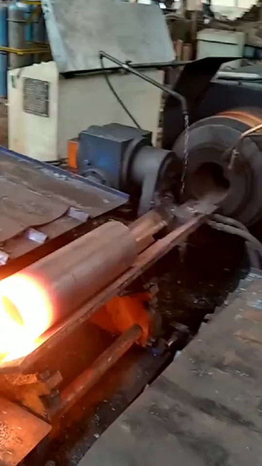 批发直供山东永安40升氧气瓶二氧化碳氮气氦气氩气瓶 无缝钢瓶缩略图 1