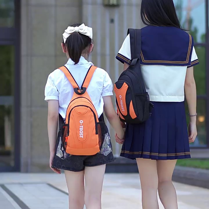 胸包女2025儿童大容量双肩背包多功能男士户外单肩包便携斜挎胸前缩略图 1