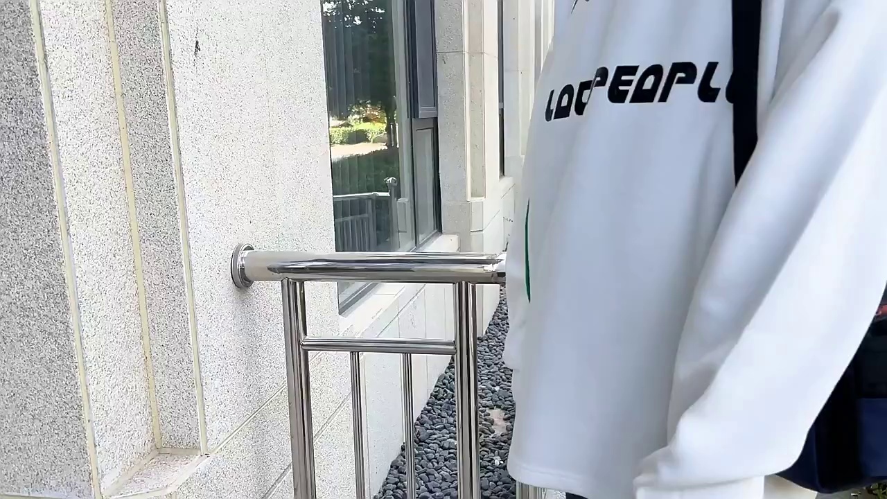 定制男士单肩包韩系时尚潮流户外运动小包街头简约斜挎包男士手包缩略图 1
